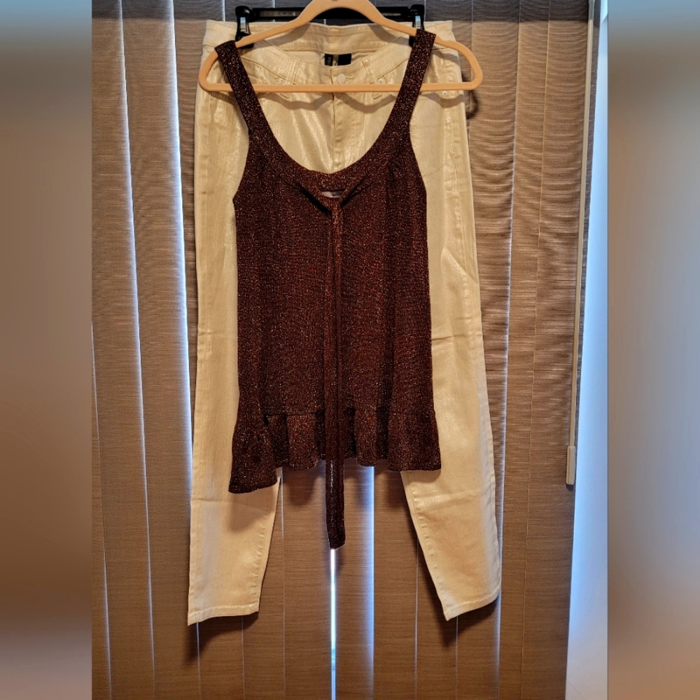 EUC/ MNG SUIT TOP ( Holiday )